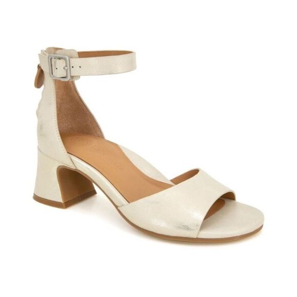 NEW Gentle Souls Iona Metallic Tumbled Leather Block Heel Sandal size 7.5 - Picture 1 of 11